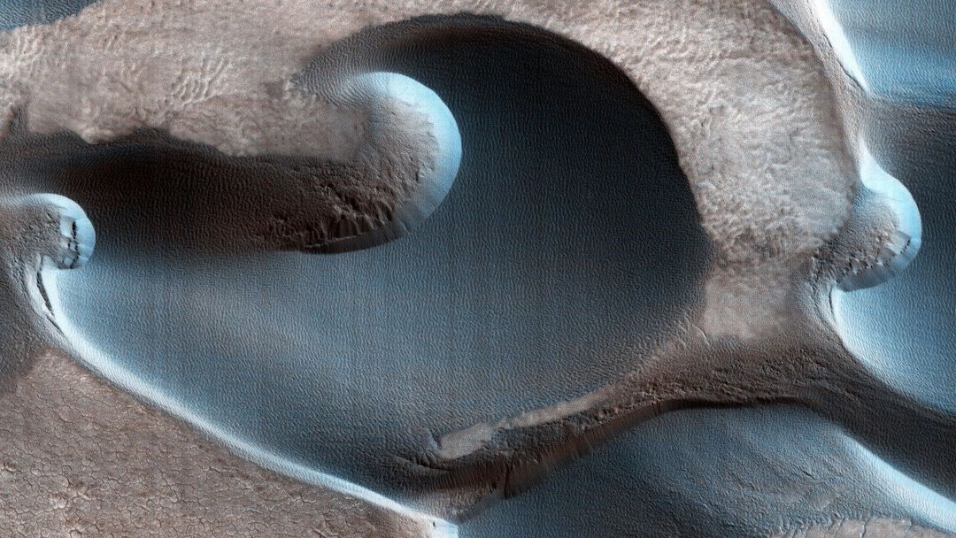 Barchan dunes in the North Pole of Mars NASA JPL