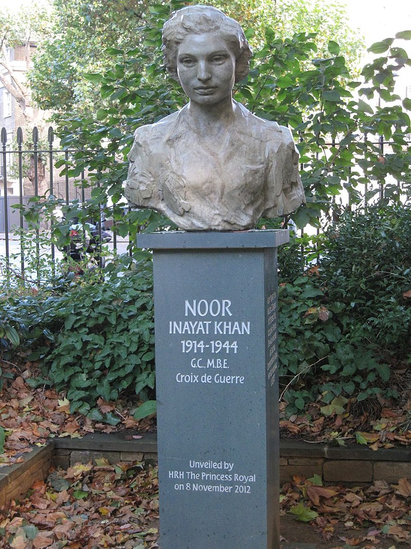 Memorial bust of Inayat Khan in Gordon Square Gardens, Bloomsbury, London